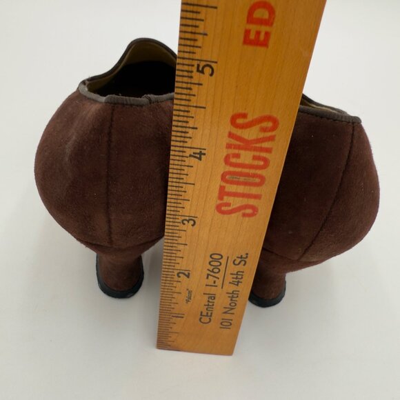 Evan Picone Brown 7.5 Suede Almond Toe Slip on Small Heel Pumps Shoes Workwear - Picture 6 of 9